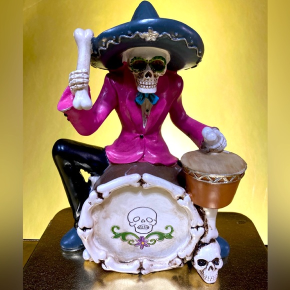 HORROR SKELETON ROCK N’. ROLL DRUMMER DAY OF THE DEAD TABLE TOP DECOR AP… - Picture 1 of 11